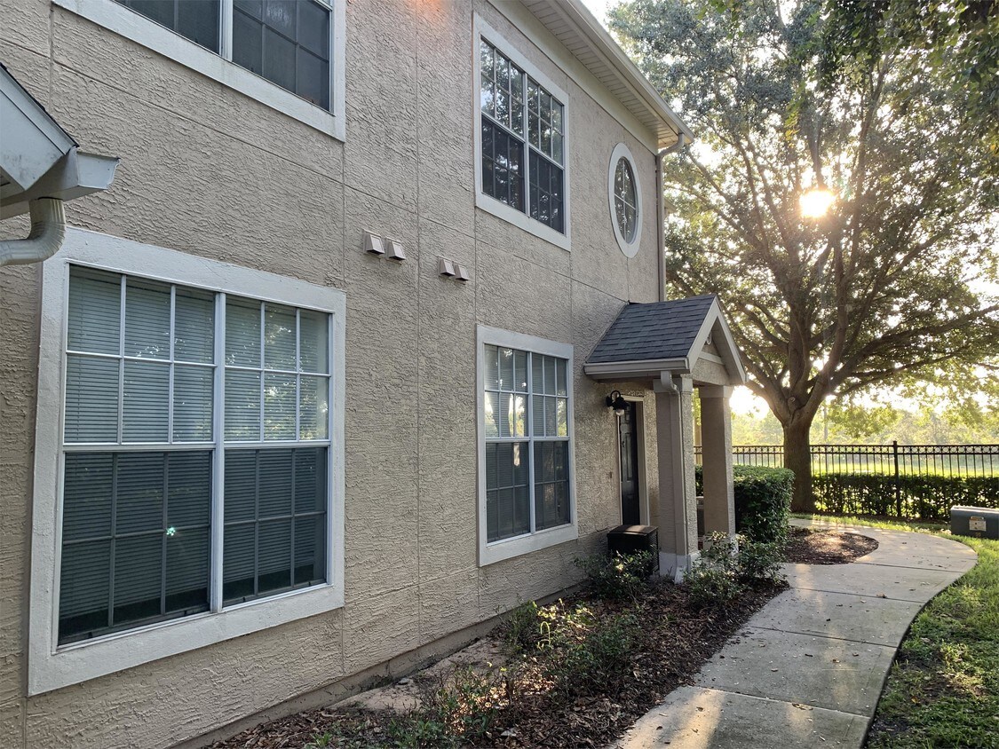 Foto principal - 12873 Madison Pointe Cir
