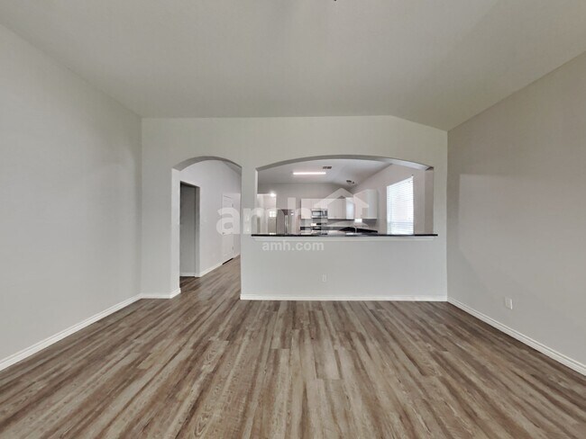 Building Photo - 6733 River Ridge Ln