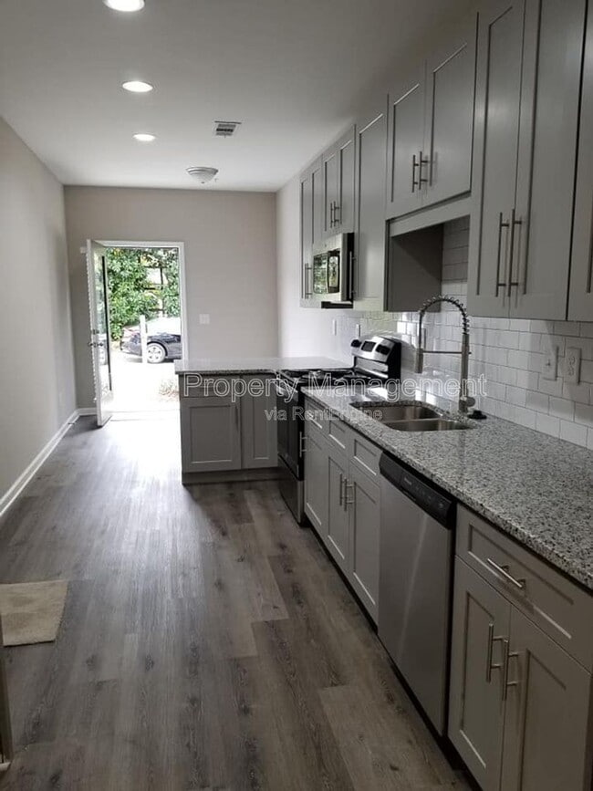 Photo - 2296 Connally Pl House