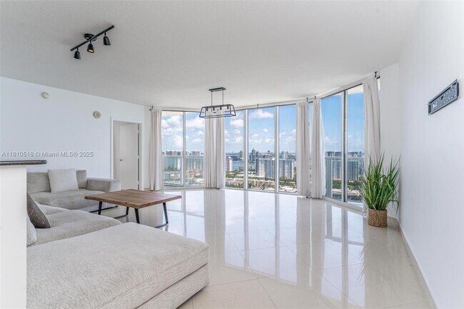 Building Photo - 16699 Collins Ave