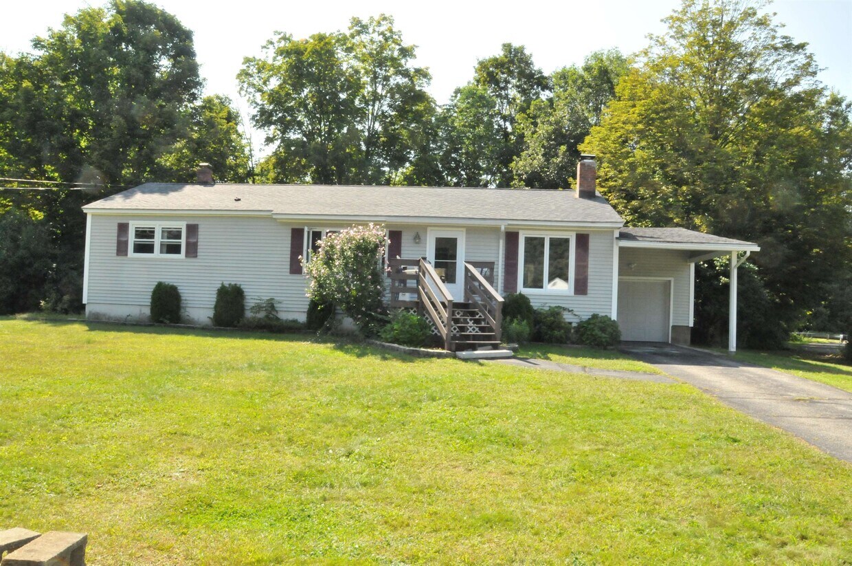 12 Knollcrest Rd, Goffstown, NH 03045 House Rental in Goffstown, NH