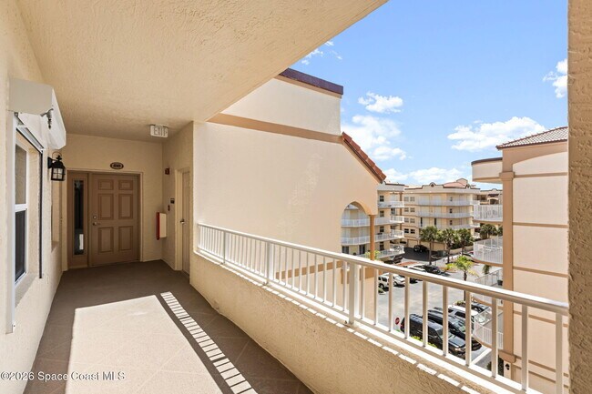Foto del edificio - 807 Mystic Dr