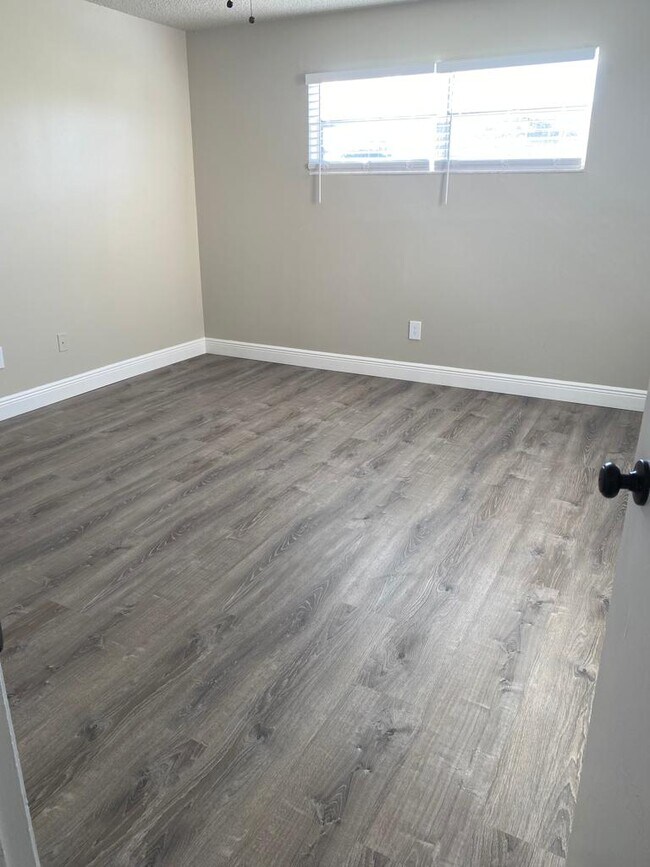 Foto del edificio - 1425 Croftwood Dr