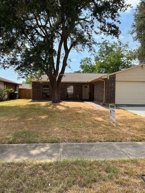 Foto del edificio - 15615 Summer Briar Ct