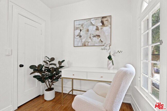 Foto del edificio - 444 N Orange Grove Ave