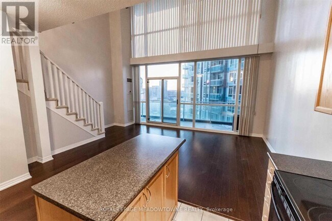 Building Photo - 223 Webb Dr