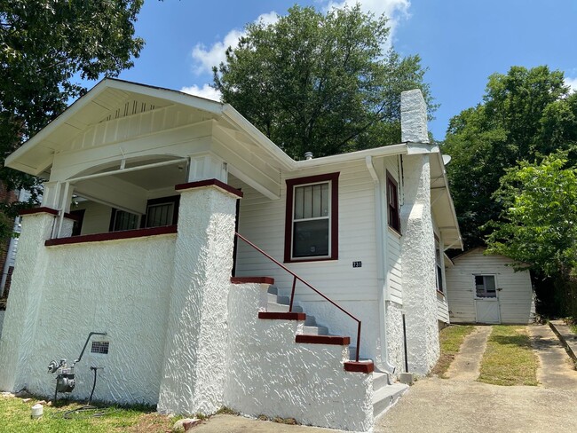 Foto del edificio - Home For rent In East Lake!!! Coming Soon!