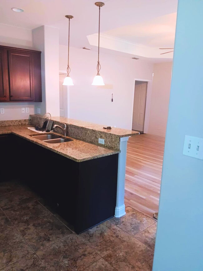 Building Photo - 14137 Waterford Cove