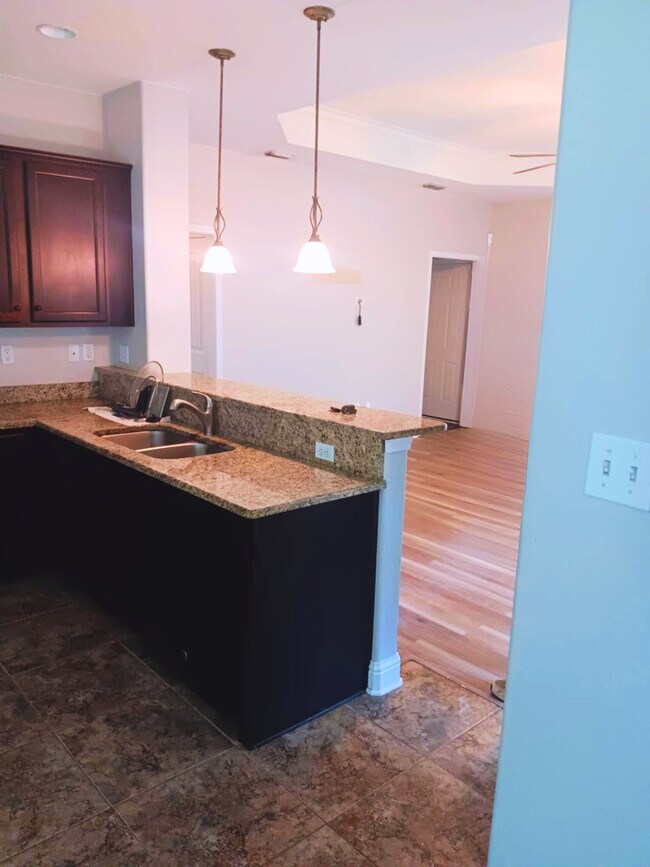 Foto del edificio - 14137 Waterford Cove