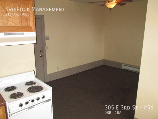 Foto del edificio - 305 E 3rd St