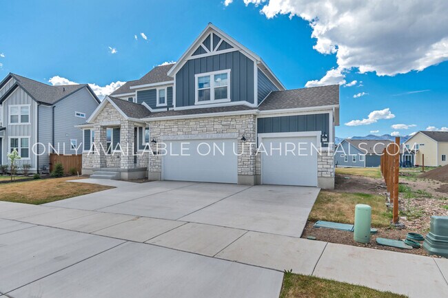 Building Photo - 948 S Old Farm Rd