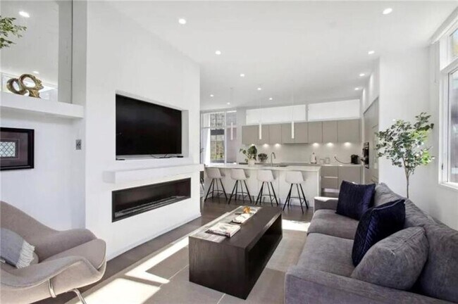 Foto del edificio - 644 Angier Springs Ct NE
