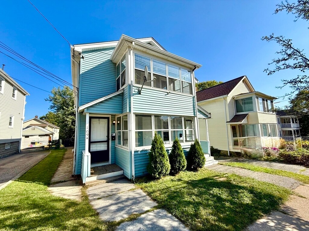 Foto principal - 109 Lexington St