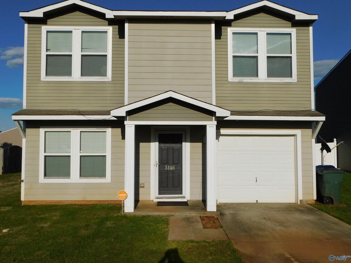 Primary Photo - 3146 Castlecreek Dr SW