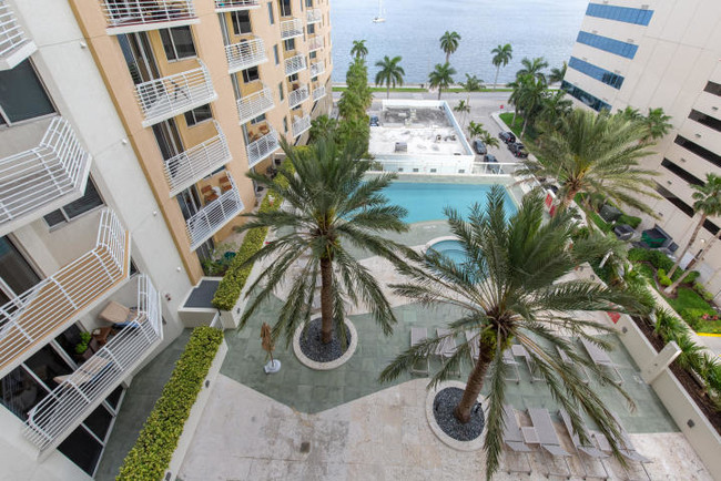 Foto del edificio - 1551 N Flagler Dr