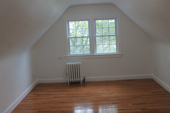 Building Photo - 252 Avenue B