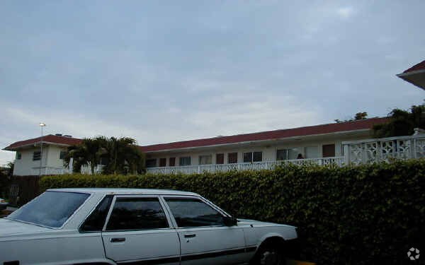 Foto del edificio - 1340 SW 35th Ave