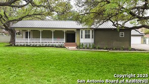 Foto del edificio - 9319 Oak Ledge Dr