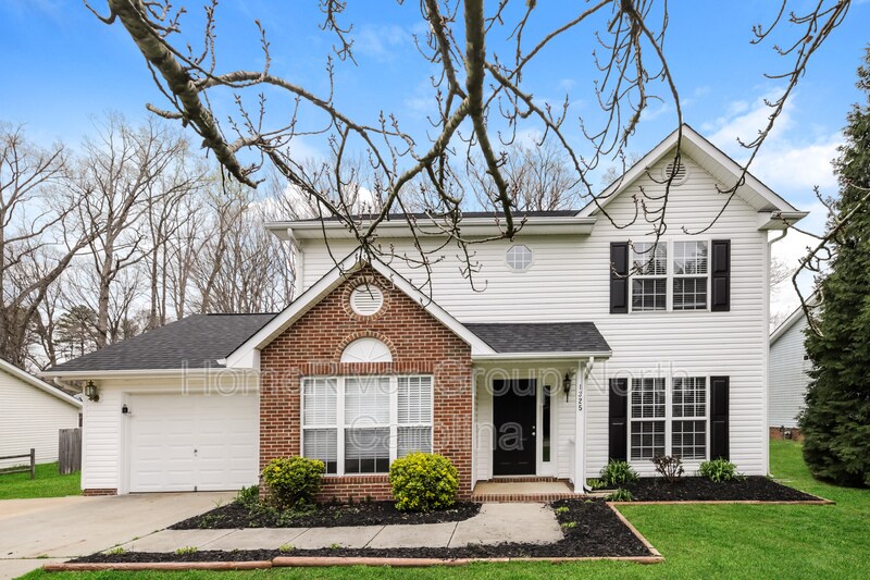 1325 Somerset Crossing Ln, Kernersville, NC 27284 House for Rent in