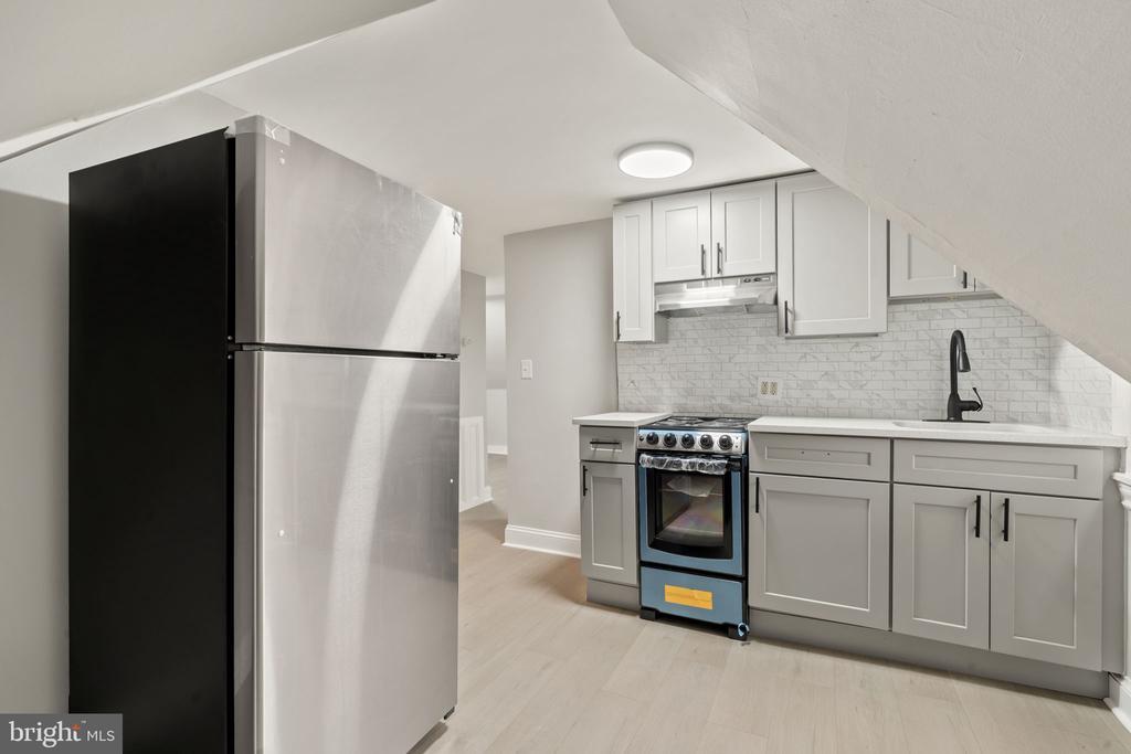 Foto principal - 216 Collingdale Ave