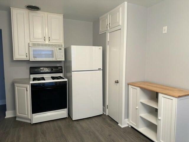 Foto del edificio - 4119 Hillsdale Ave NE