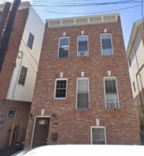 Building Photo - 219 South St