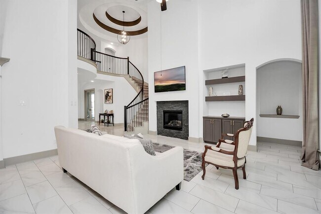 Building Photo - 831 Sarasota Shore Dr