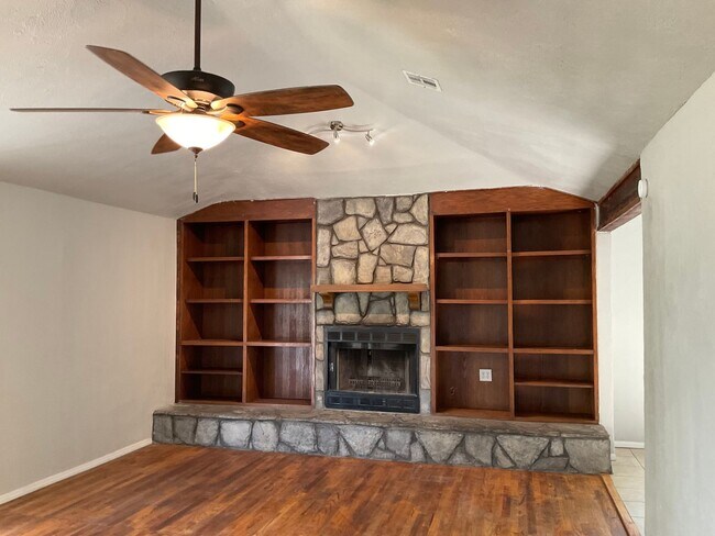 Foto del edificio - 2 Bed 1 Bath Newly Remodeled Home in Del City
