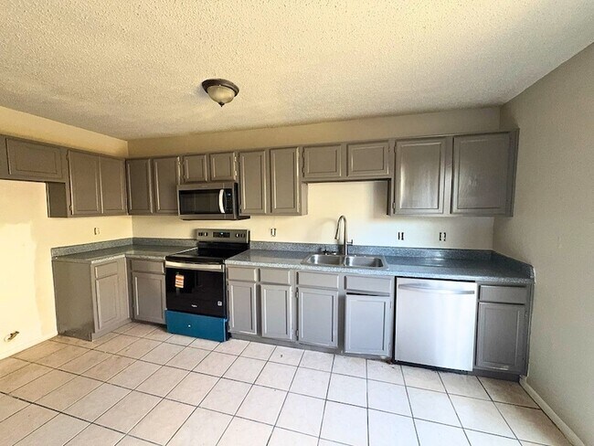 Photo - 10500 Lake June Road Unit H1 Apartment