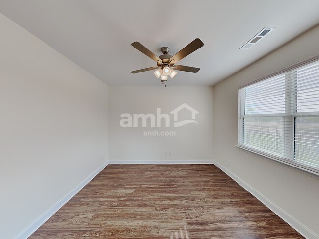 Foto del edificio - 4812 Chutney Dr