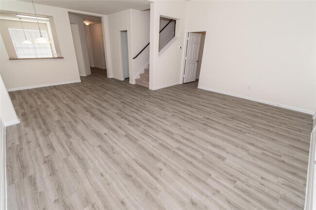 Building Photo - 2507 Camarilla Ln