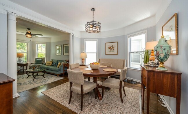 Foto del edificio - 4836 N Oakley Ave