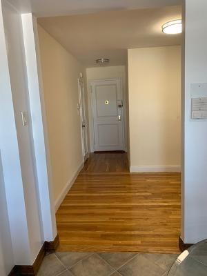 Foto principal - 3203 Nostrand Ave