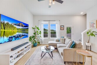 Building Photo - 15109 Casbah Dr