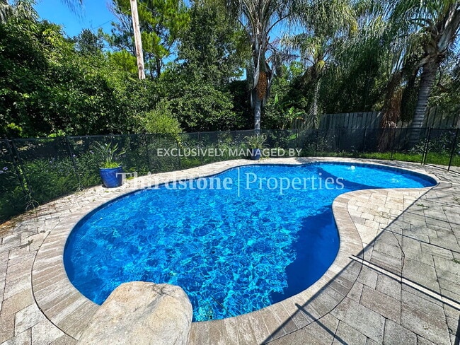 Building Photo - 12770 Camellia Bay Dr W