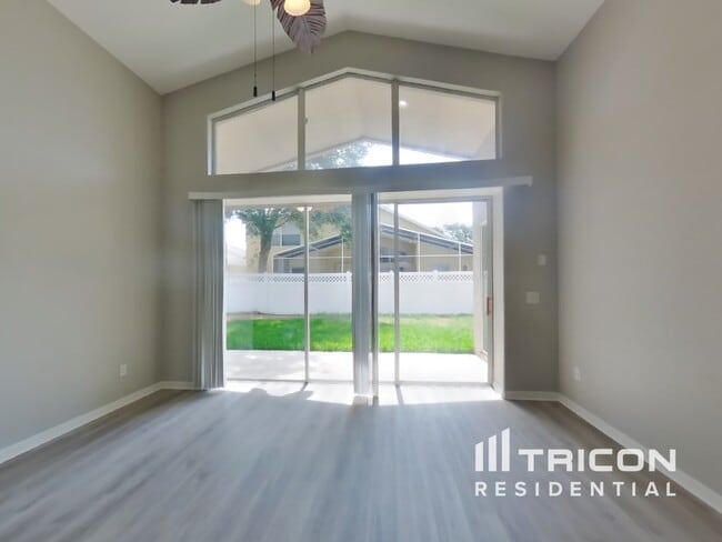 Building Photo - 3445 Fiddlers Green Loop