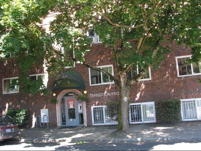 Barbara Maher Apartments Portland Or Apartments Com