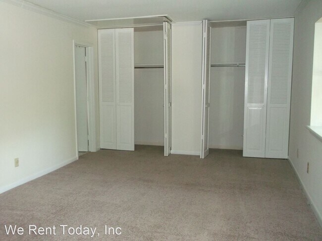 Foto del edificio - 2 br, 1.5 bath House - 1826-E N. Elm Street