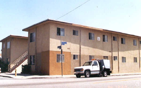 Foto principal - 4300 Verona St