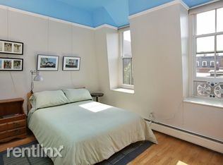 Foto del edificio - 30 E Concord St