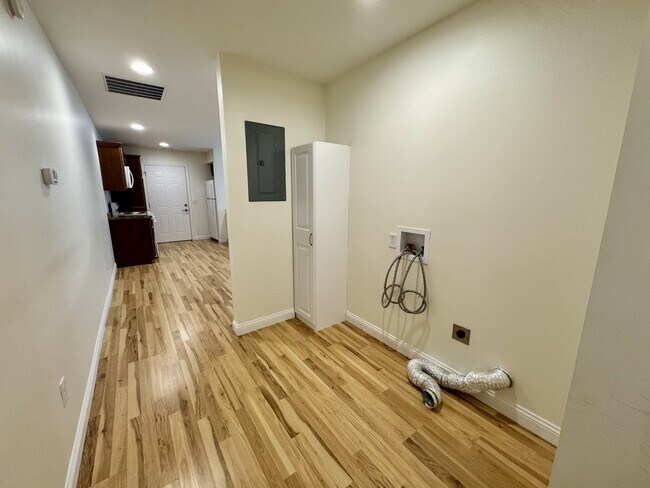 Foto del edificio - 1416 W Mulberry St