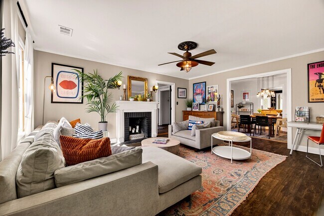 Building Photo - 1106 E 52nd St