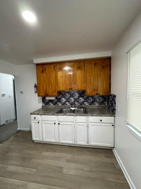 Foto del edificio - 15885 Beaverland St