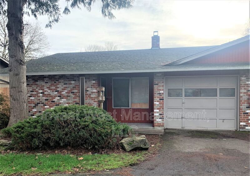 Primary Photo - 3330 NE 57th Ave