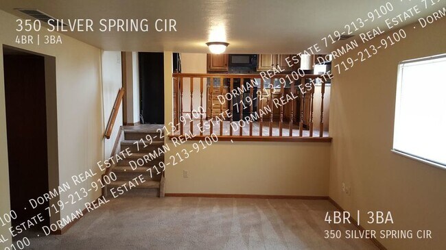 Foto del edificio - 350 Silver Spring Cir