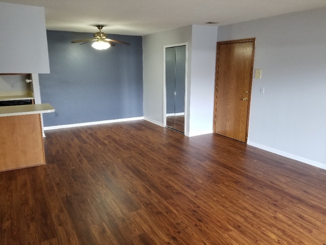 Building Photo - 2482 Eagles Cir