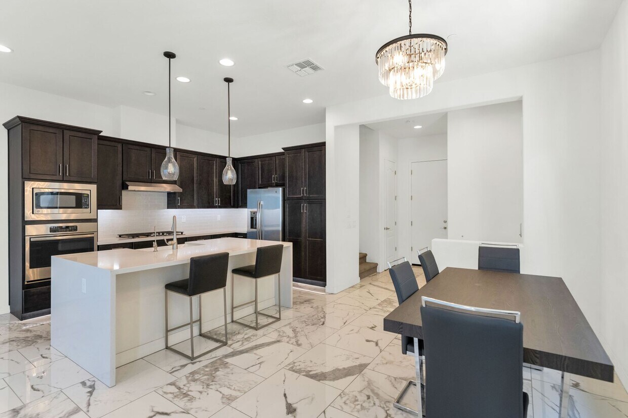 Foto principal - 7354 E Vista Bonita Dr
