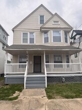 Building Photo - 10817 Hull Ave