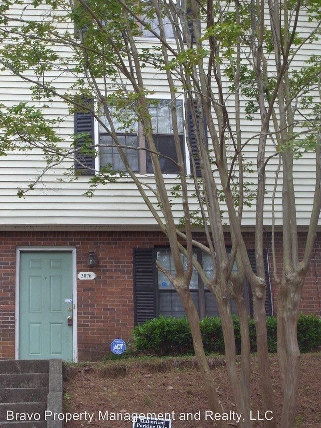 Foto del edificio - 3072-3078 Destin Cir