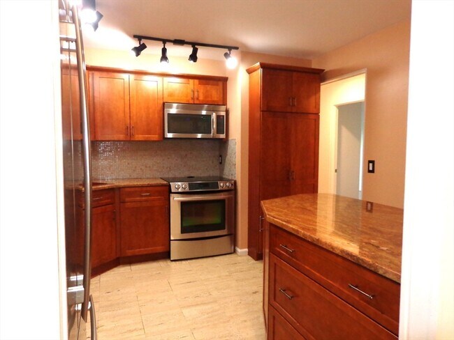 Foto del edificio - 151 Coolidge Ave